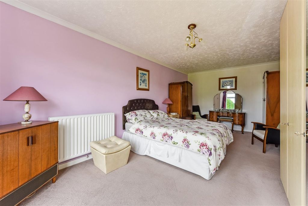 Additional image 12 of 3 bed detached bungalow for saleFarm Road, Bracklesham Bay, Chichester PO20