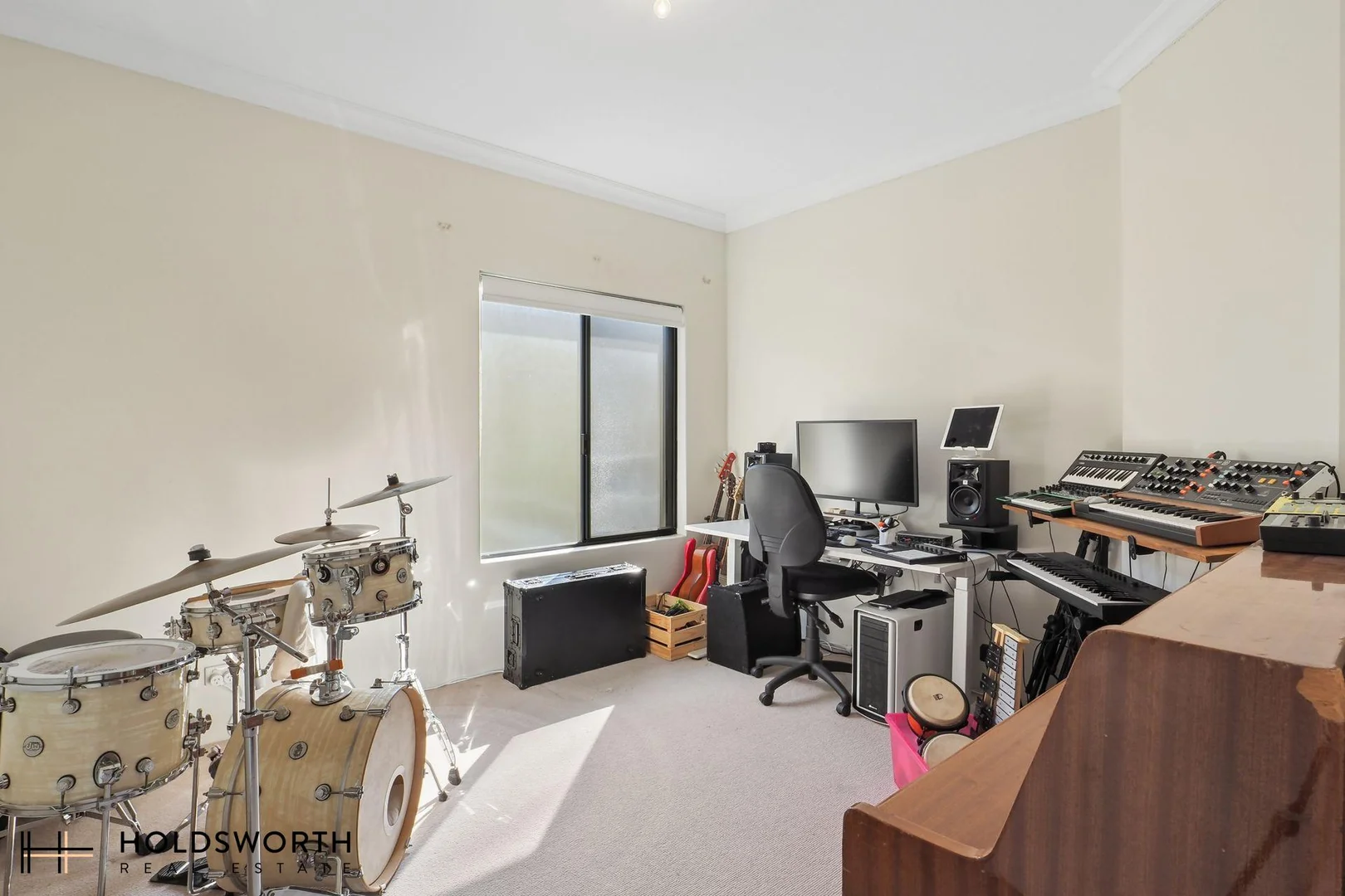 Additional image 15 of 16 Highlands Road, North Perth WA 6006