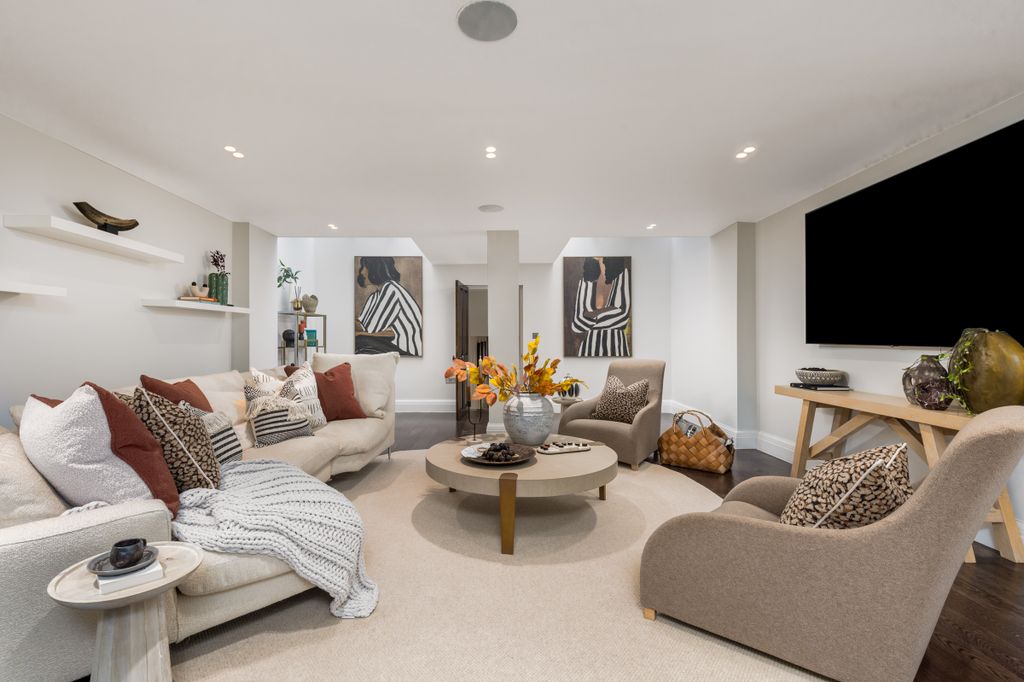 Additional image 9 of 8 bed terraced house for saleCheyne Court, London SW3