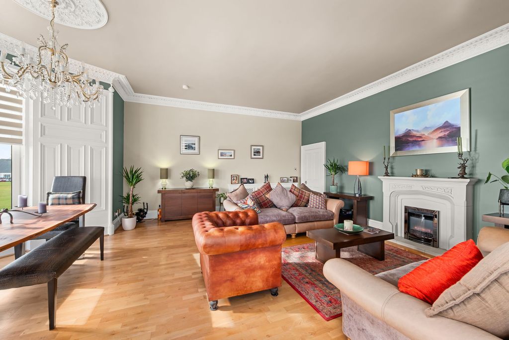 Additional image 7 of 4 bed flat for saleFlat 4 Bruce Court, Links Parade, Carnoustie DD7