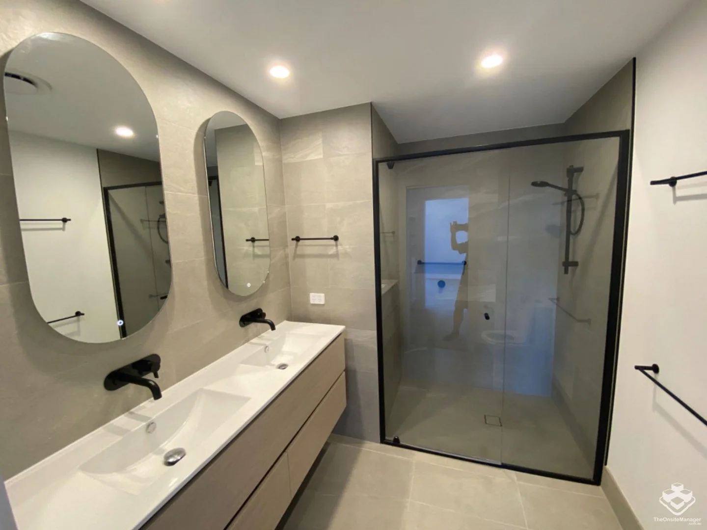 Additional image 7 of ID:21173283/256 Stanhill Drive, Surfers Paradise QLD 4217
