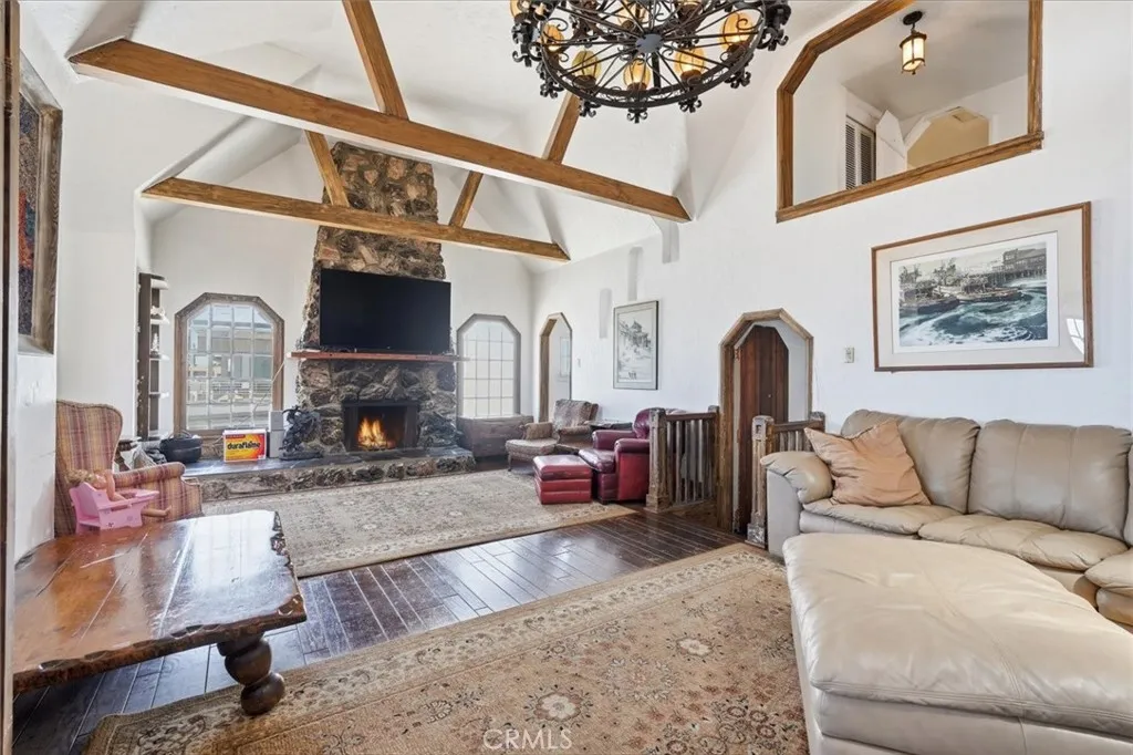 Additional image 56 of 4308 Crest Drive, Manhattan Beach, CA 90266
