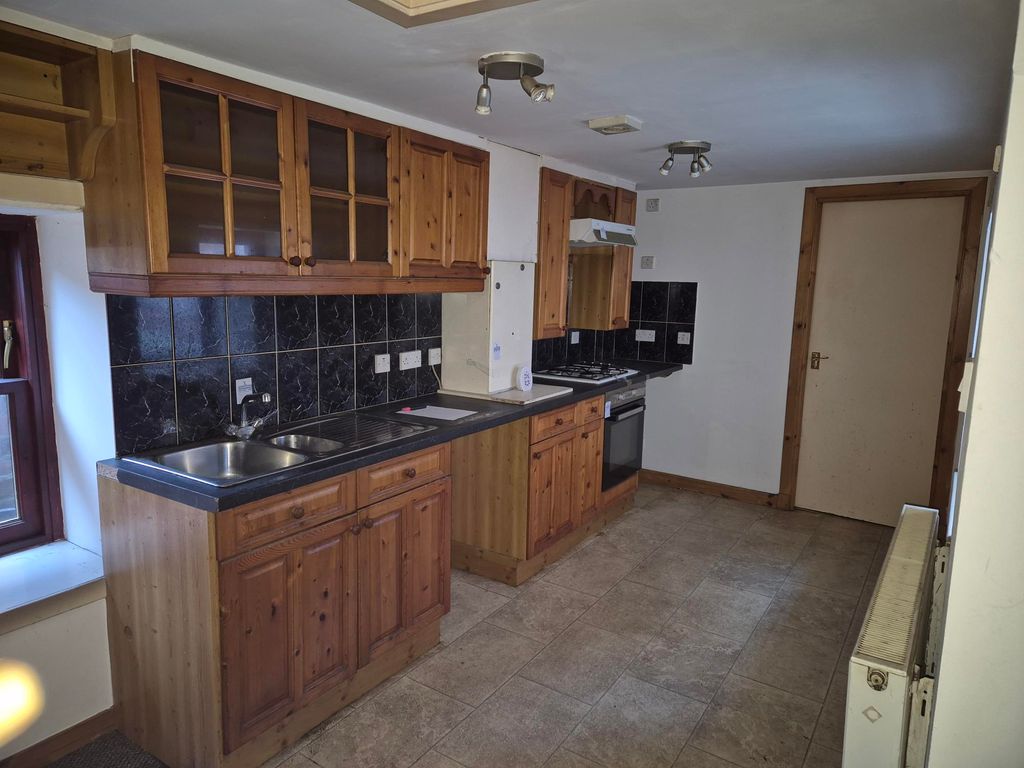 Additional image 3 of 4 bed maisonette for saleCommercial Street, Coupar Angus PH13