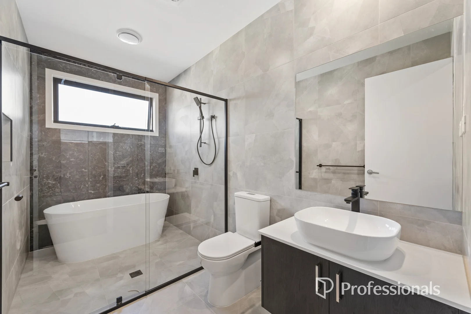 Additional image 10 of 936b Centre Road, Bentleigh East VIC 3165