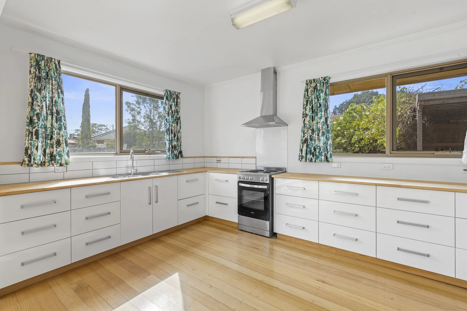 1 Jelf Court, Fawkner VIC 3060