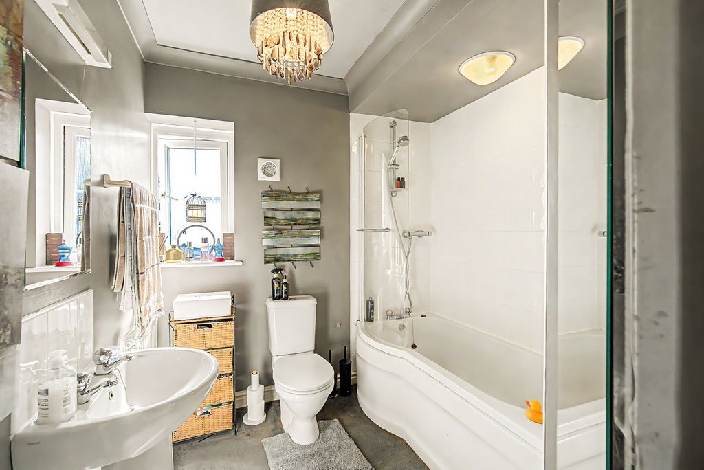 Additional image 6 of 5 bed flat for saleHollins Lane, Harrogate HG3