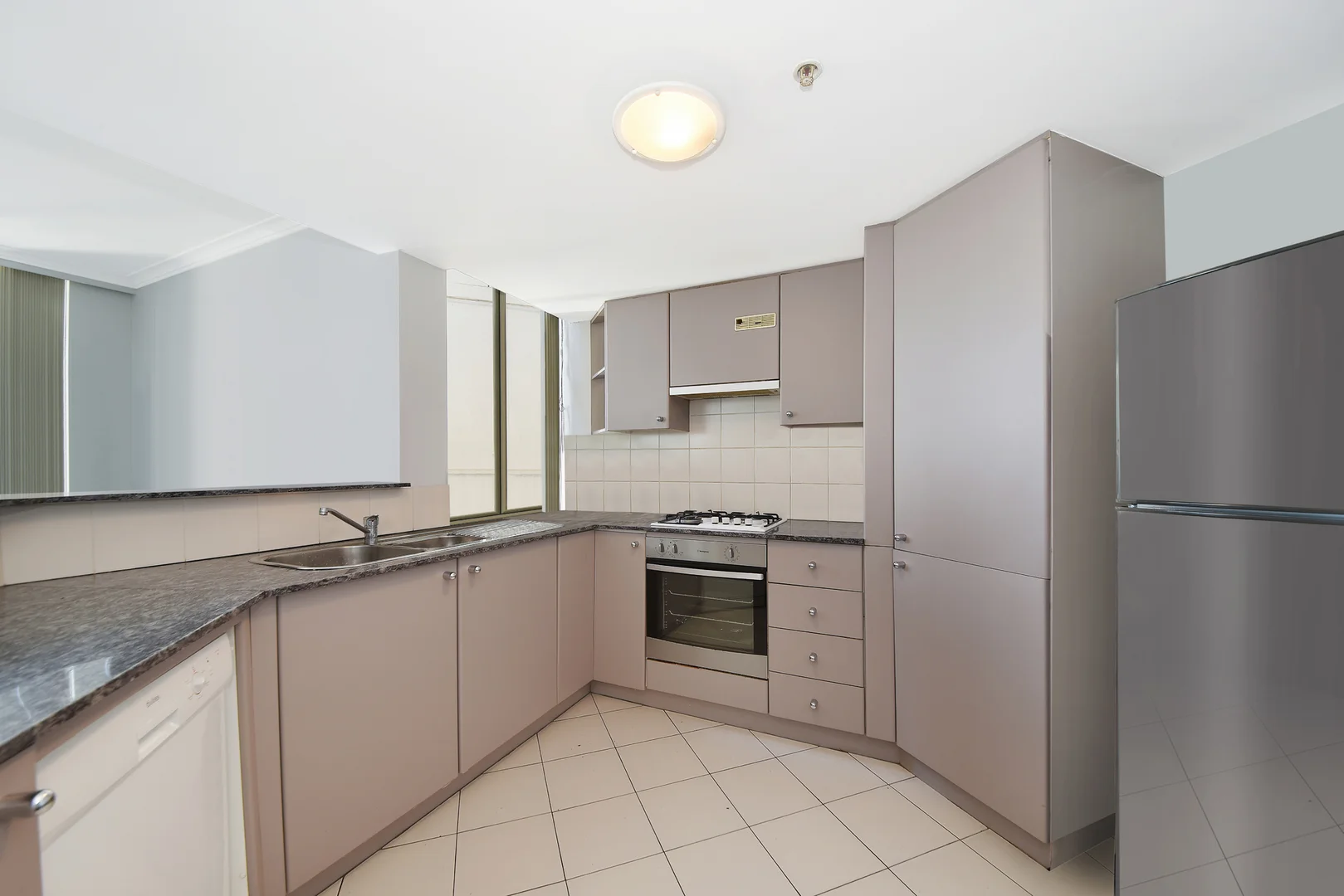 Additional image 4 of 604/36-38 Alfred Street, Milsons Point NSW 2061