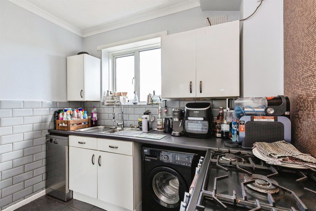 Additional image 8 of 3 bed semi-detached house for saleMaclean Road, Bournemouth BH11