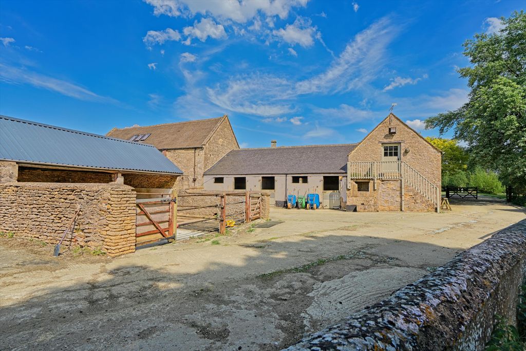 Additional image 26 of 6 bed detached house for saleLechlade, Gloucestershire GL7