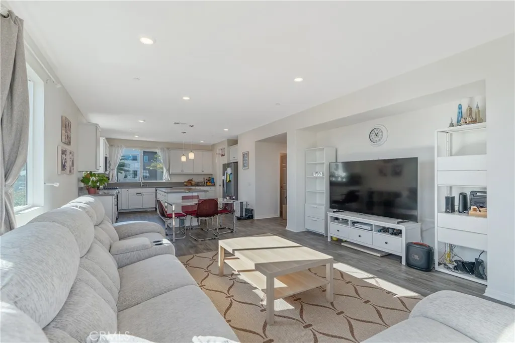Additional image 58 of 14059 Zirconia Lane Unit 1, Gardena, CA 90247