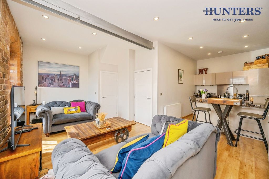 Additional image 7 of 2 bed flat for saleCairns Close, Lichfield WS14