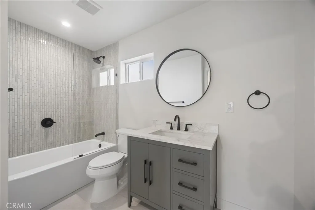 Additional image 61 of 1154 W 67th St, Los Angeles, CA 90044