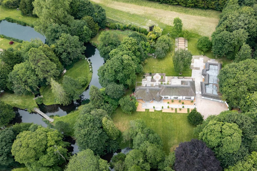Additional image 18 of 6 bed detached house for saleLoudwater Drive, Loudwater, Rickmansworth, Hertfordshire WD3