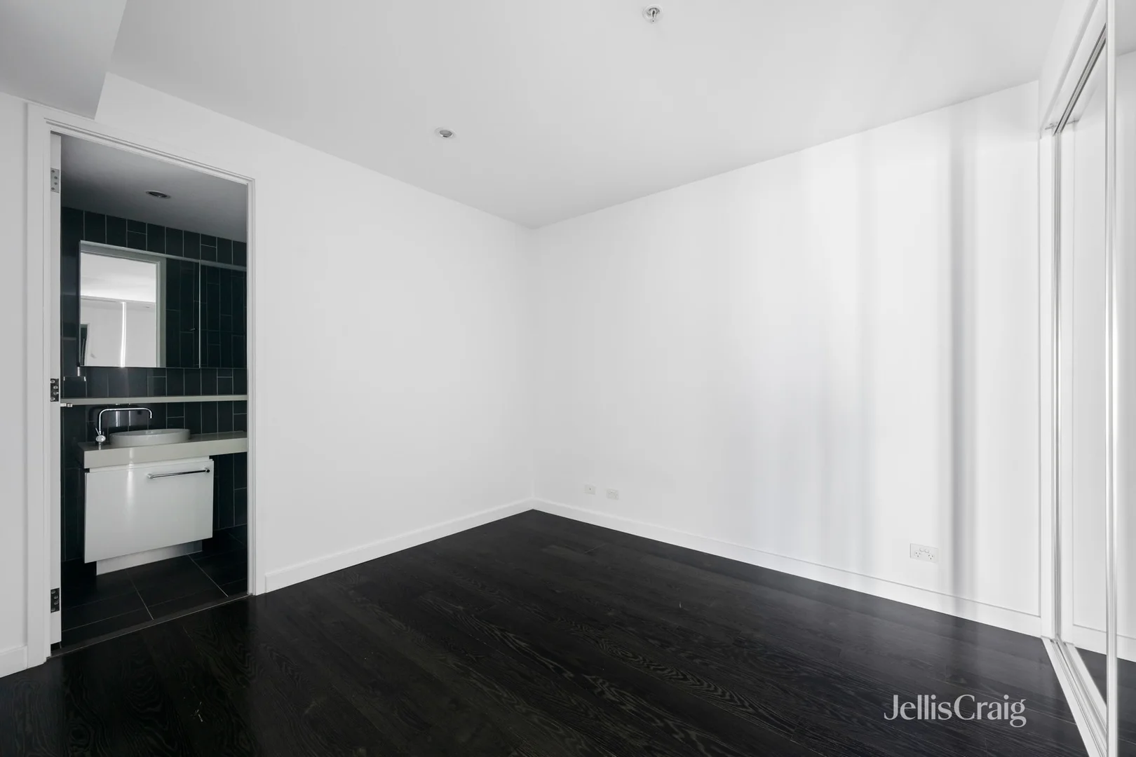 Additional image 5 of 1015/338 Kings Way, South Melbourne VIC 3205