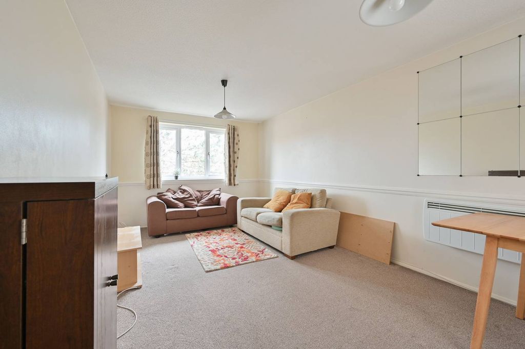 Additional image 6 of 1 bed flat for saleCourtlands Close, Watford WD24