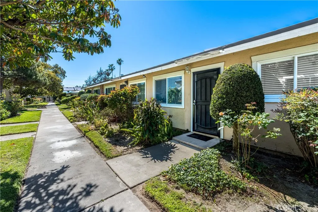 Additional image 4 of 630 S Knott Ave Unit 6, Anaheim, CA 92804