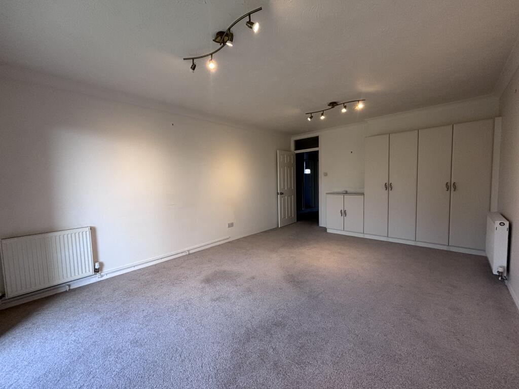 Lindsay Road, Westbourne photo 3