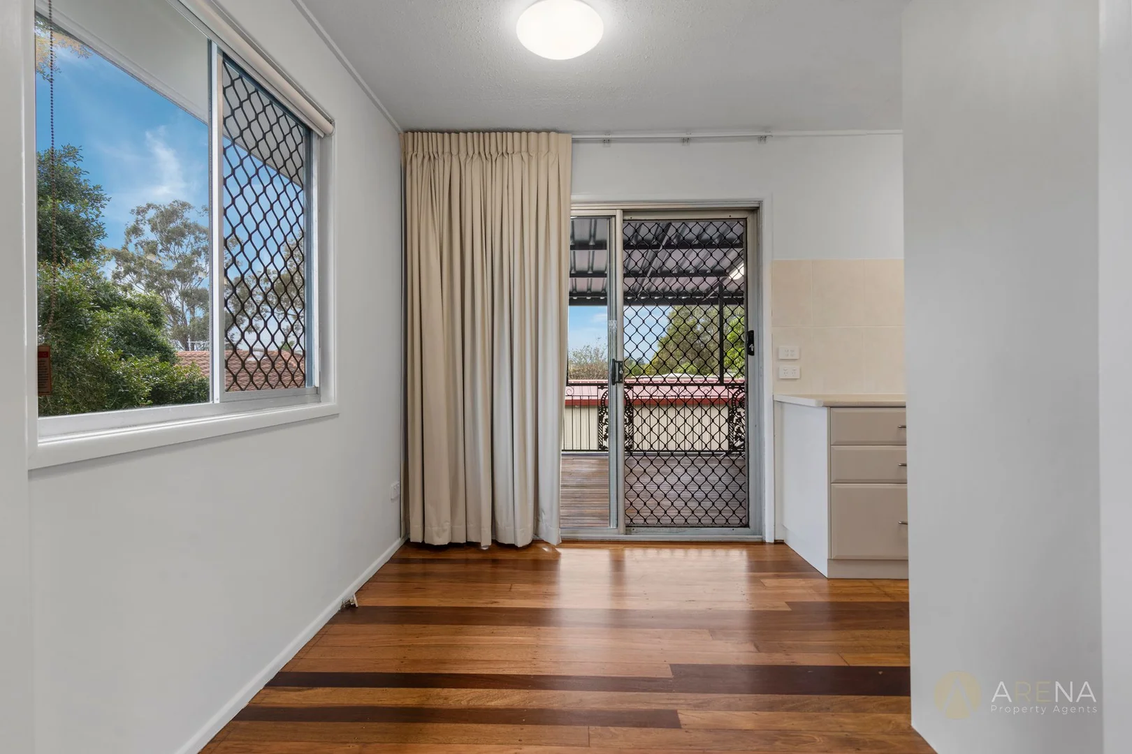 23 Selsey St, Runcorn QLD 4113 photo 4