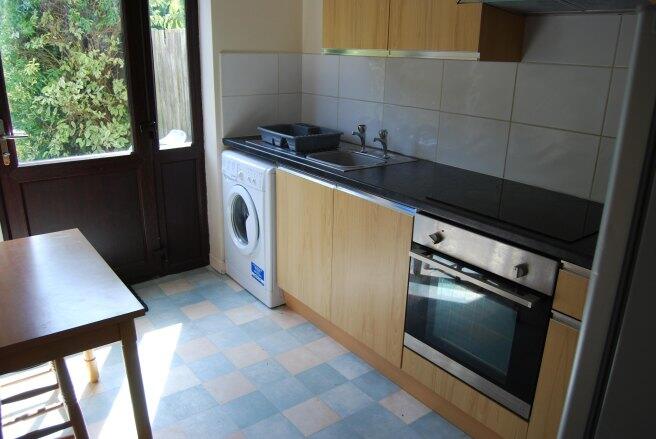 Smithson Close photo 4