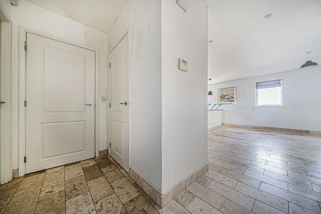 Additional image 13 of 3 bed flat for saleEstuary House, Portishead BS20