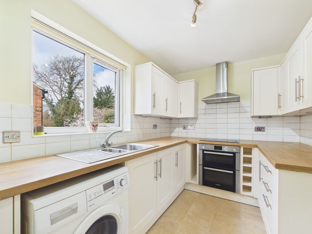 Additional image 2 of 2 bed flat for saleApplegarth Mews, Crescent Street, Cottingham HU16