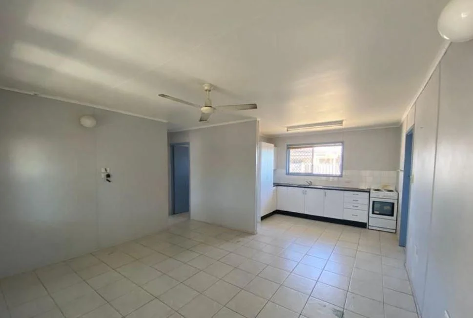 Additional image 5 of Unit 2/12 Dix Street, Kepnock QLD 4670