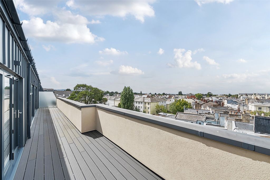 Additional image 2 of 2 bed flat for saleApartment 19 - Penthouse, 109 - 111 Bath Road, Cheltenham, Gloucestershire GL53
