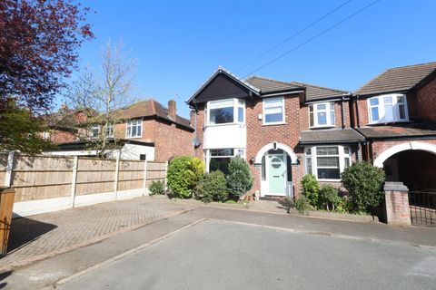 Brentwood Road, Swinton M27