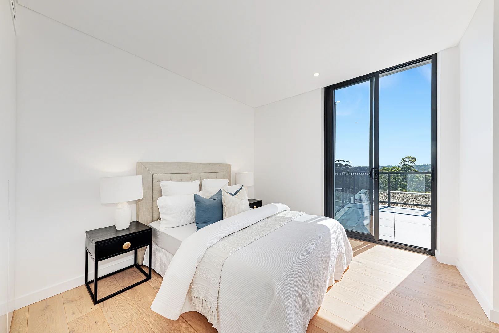 Additional image 12 of 11/12 Amaroo Avenue, Castle Cove NSW 2069