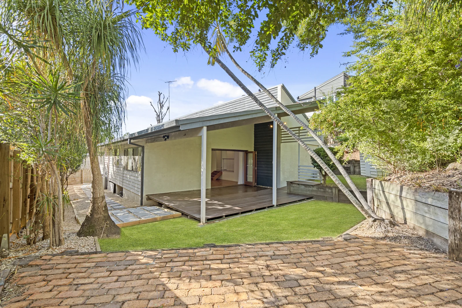 Additional image 15 of 2/4 Fishermans Bend, Balmoral QLD 4171