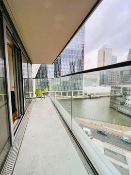 Landmark West Tower, 22 Marsh Wall, Canary Wharf, London E14