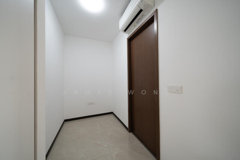 55 Normanton Park photo 3