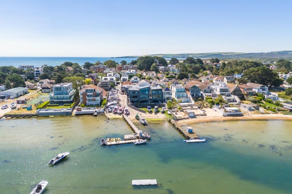 Additional image 7 of Rhode House, The Horseshoe, Sandbanks, Poole, BH13 7RW