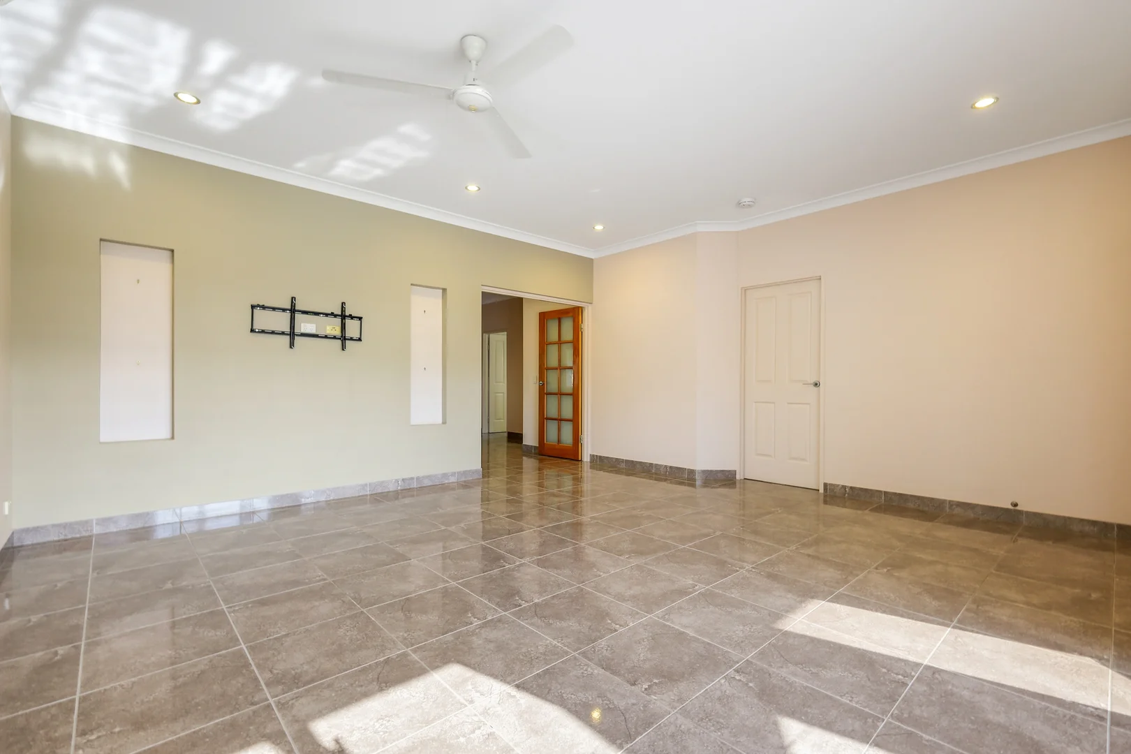 Additional image 7 of 20 Stephanie Steet, Bellamack NT 0832