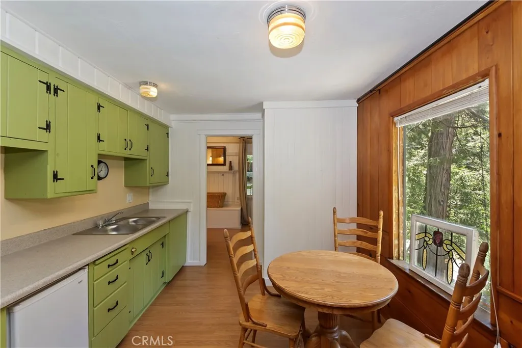 Additional image 76 of 425 Blue Jay Canyon Rd, Lake Arrowhead, CA 92317