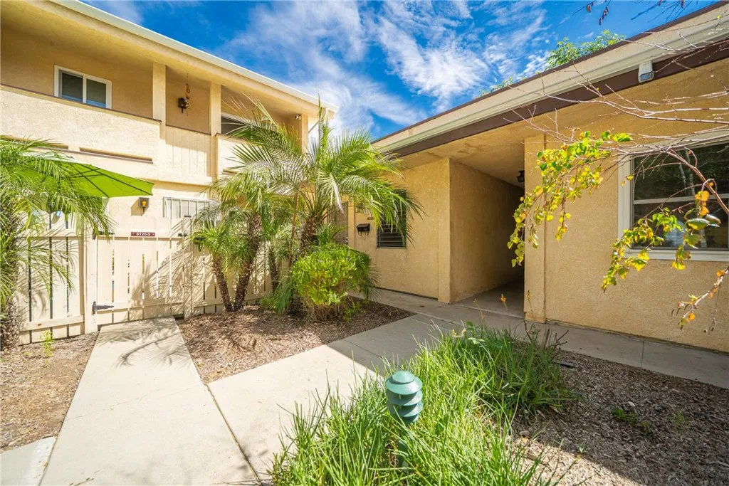 Additional image 2 of 8120 Canby Ave #6, Reseda, CA 91335