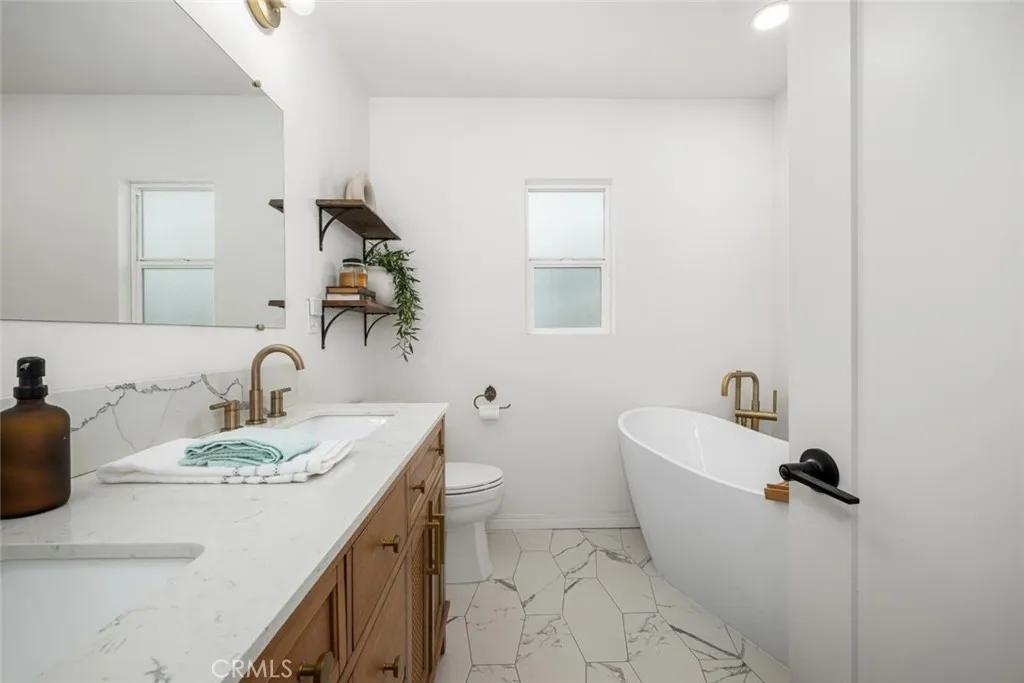 Additional image 95 of 6135 E 23rd Street, Long Beach, CA 90815