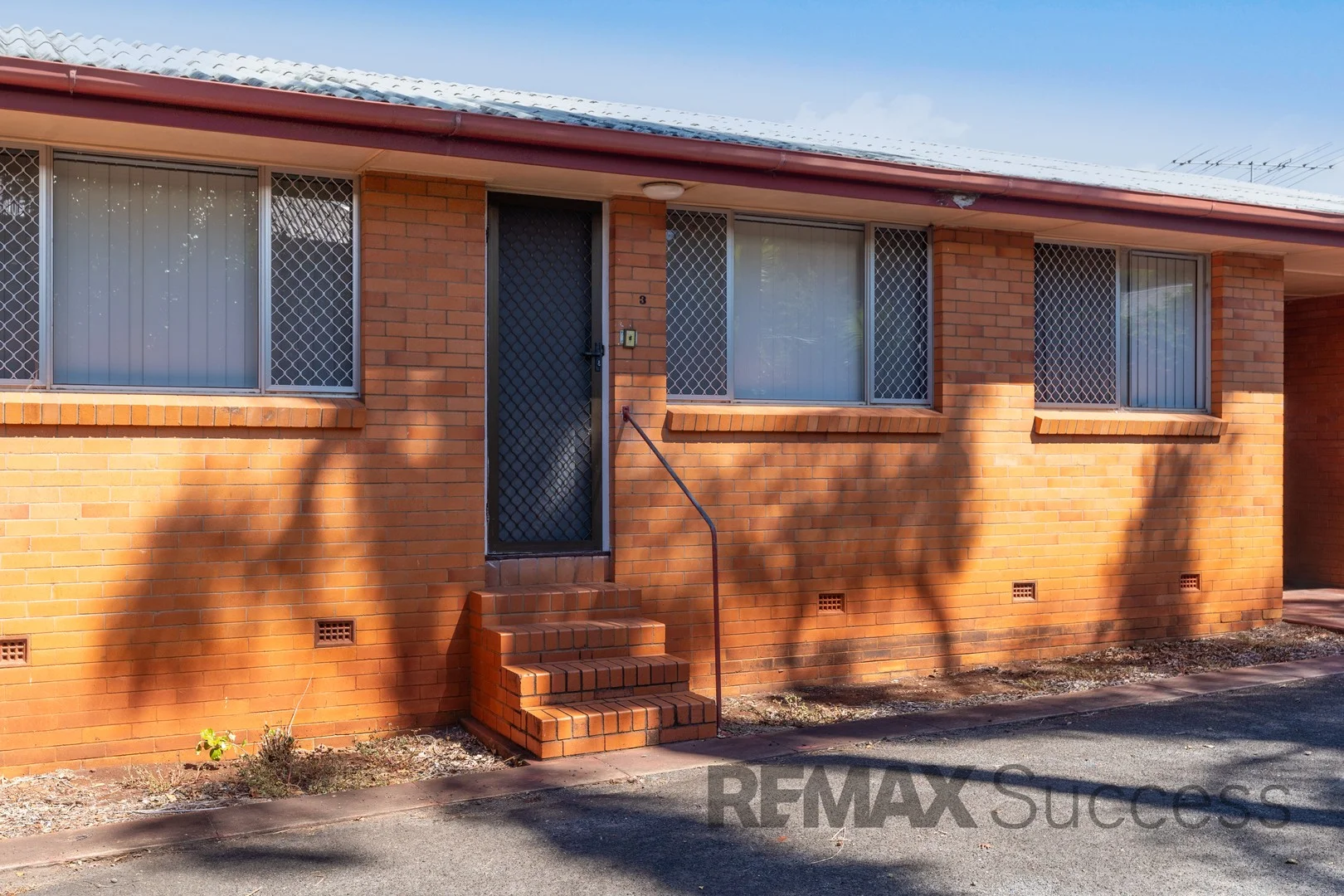 3/141a West Street, Newtown QLD 4350