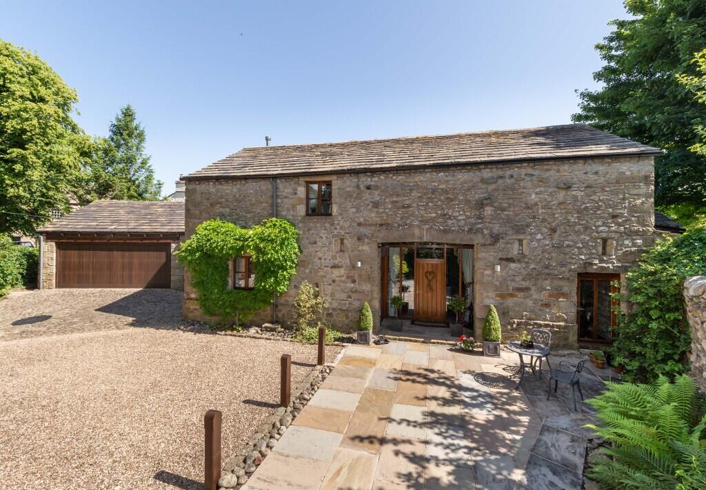 Hartley Barn, Maypole Green, Long Preston, Skipton, BD23