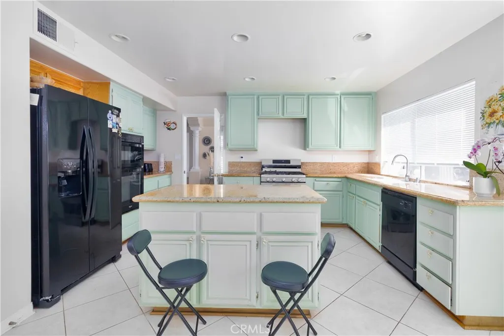 Additional image 19 of 1212 Date Palm Dr, Palmdale, CA 93551