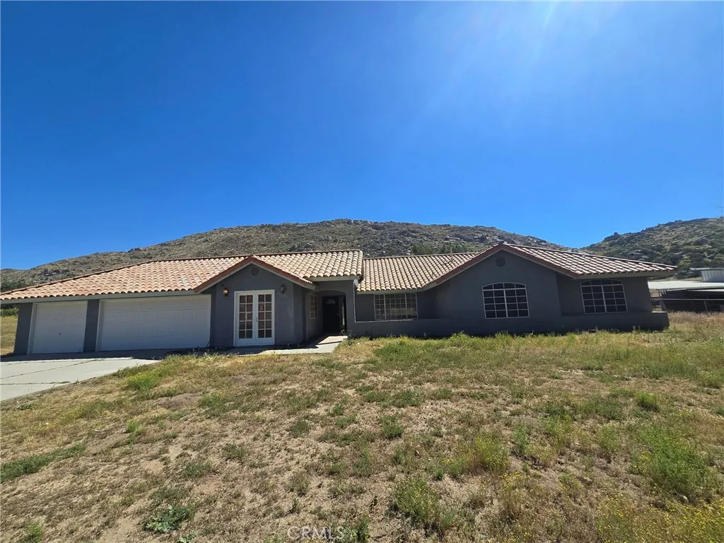 35075 Firecat Rd, Hemet, CA 92545