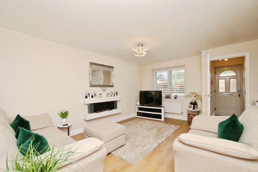 Additional image 6 of 3 bed detached house for saleHazelnut Grove, York YO30