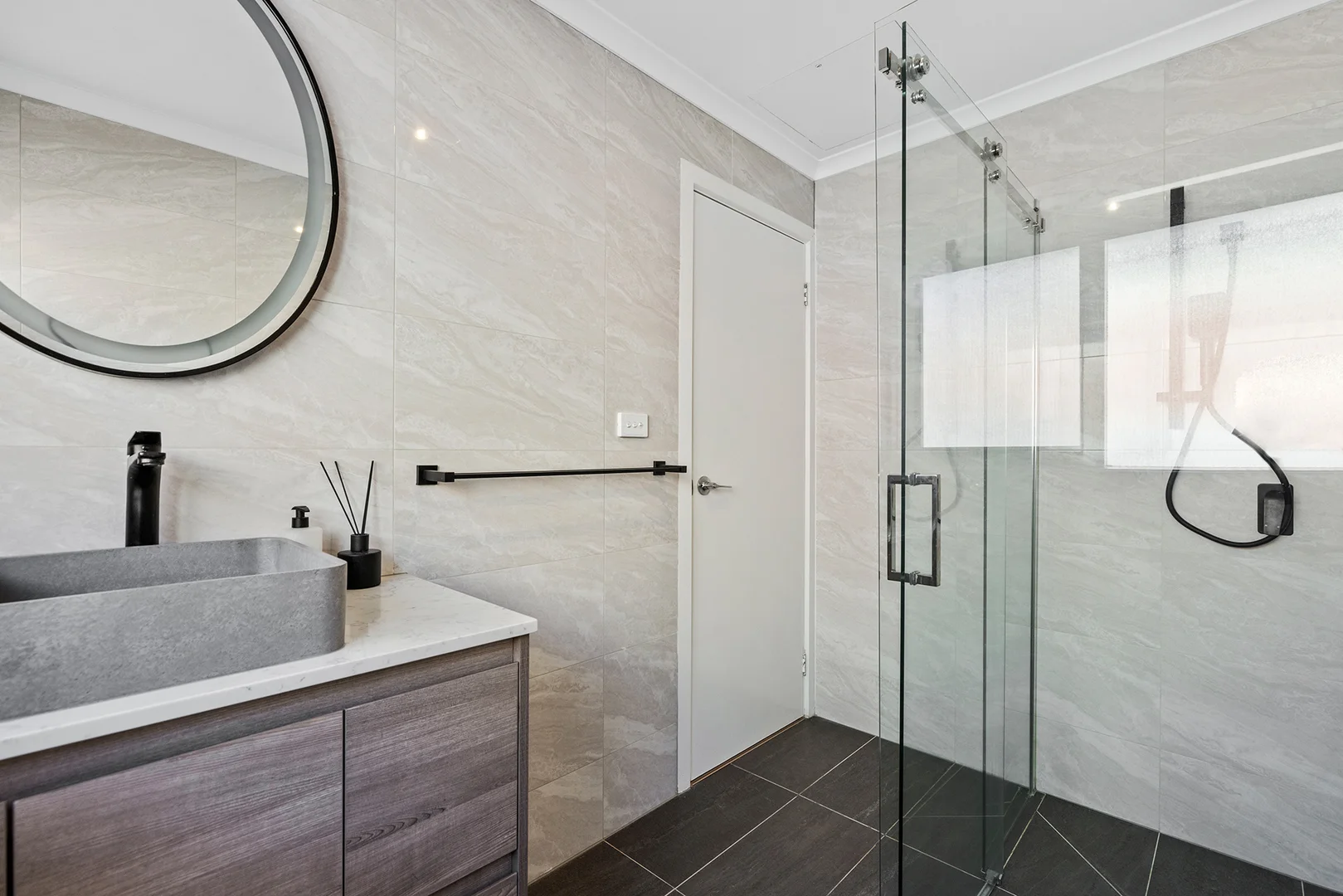 Additional image 7 of 2/13 Mount Street, Glen Waverley VIC 3150