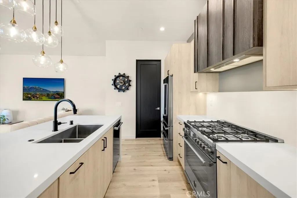 Additional image 73 of 756 W 19th Street Unit B, Costa Mesa, CA 92627