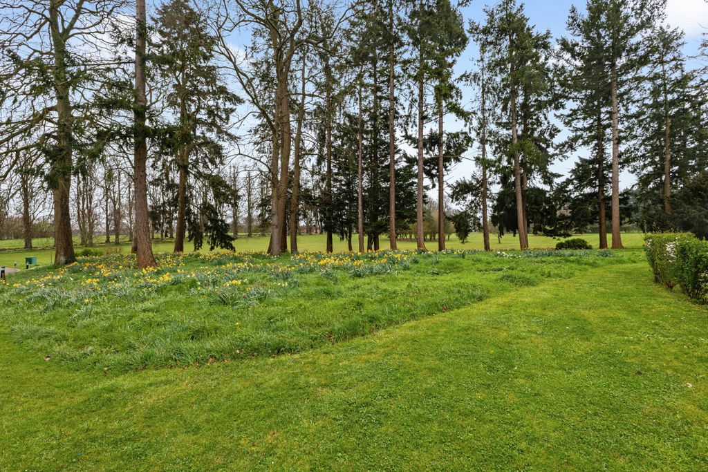 Additional image 11 of 2 bed flat for saleTempleton Road, Hungerford RG17
