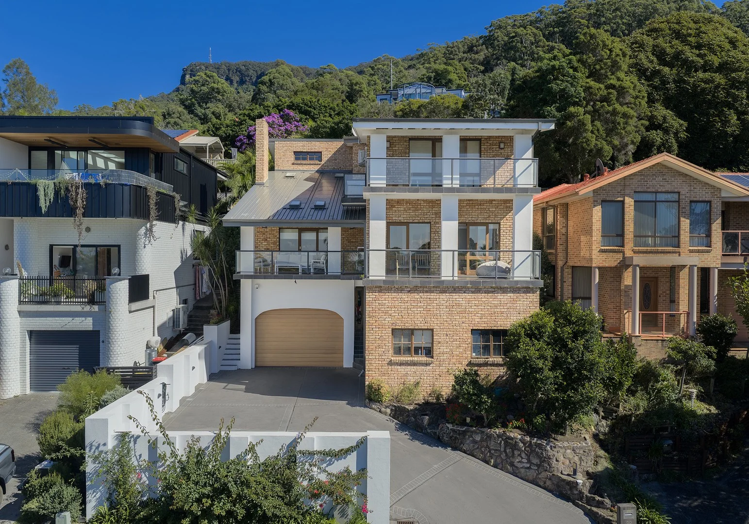 22 Parmenter Avenue, Corrimal NSW 2518