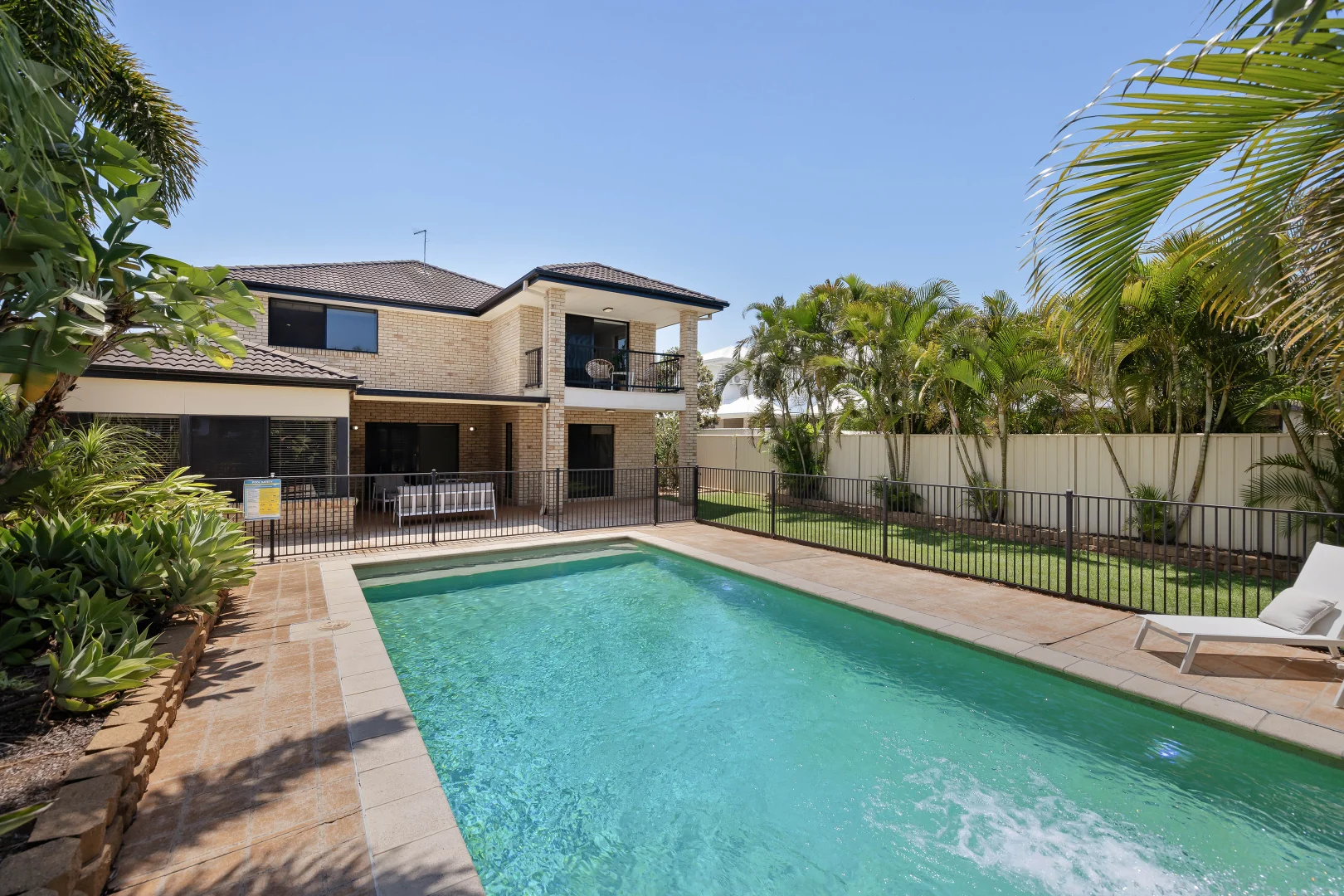Additional image 2 of 33 Kimbolton Dr, Redland Bay QLD 4165