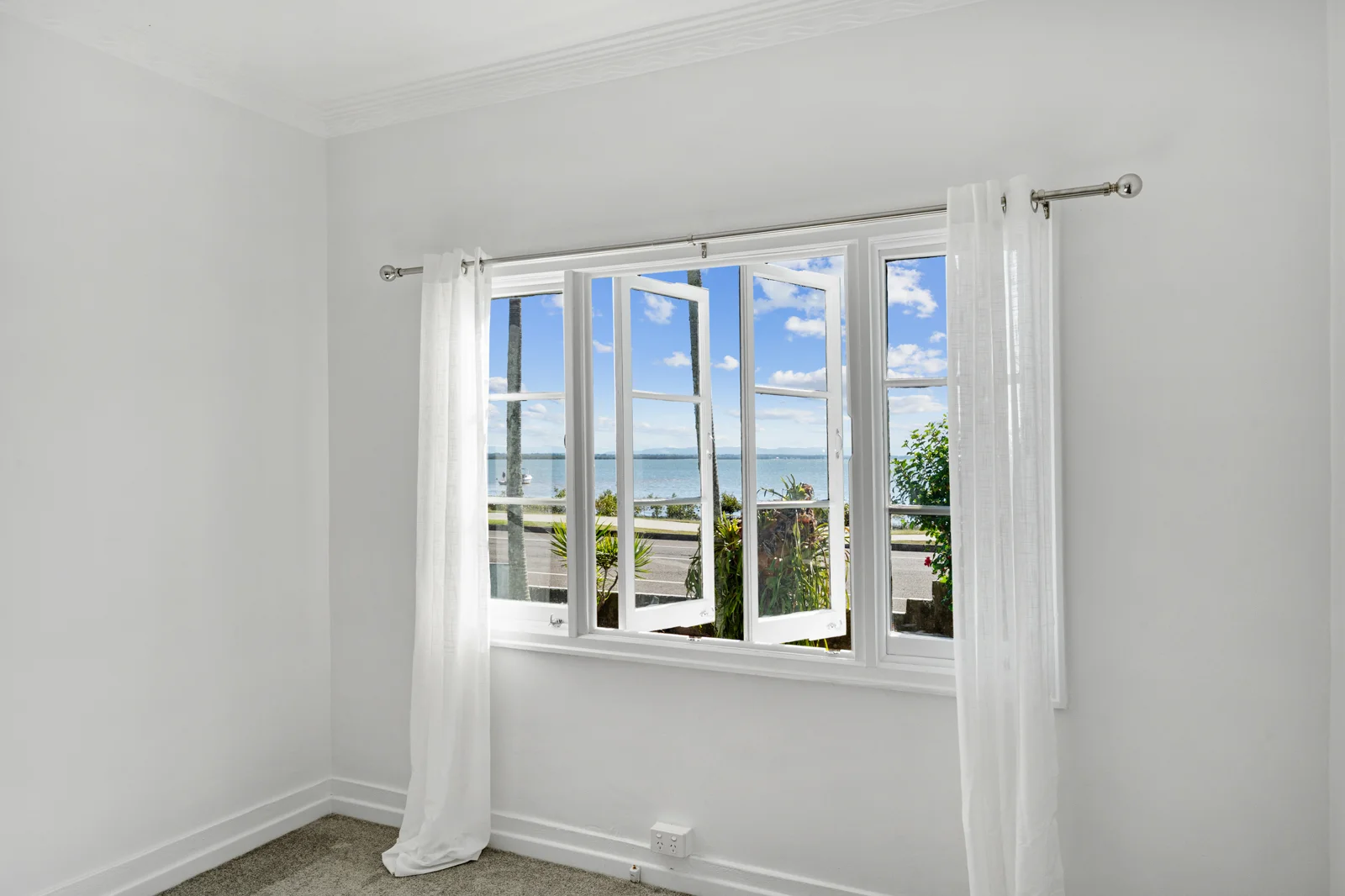 Additional image 5 of 38 Oyster Point Esplanade, Scarborough QLD 4020
