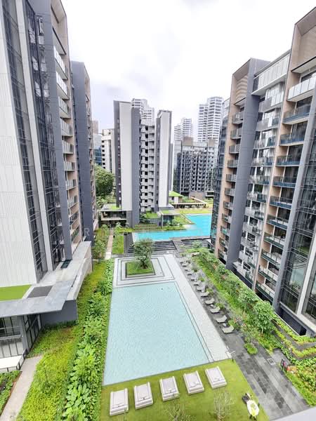 32 Leedon Heights photo 4