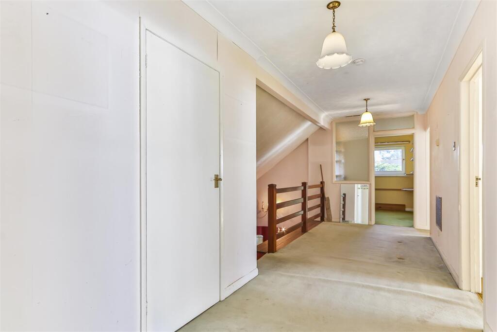 Additional image 25 of Sandbanks Road, Lilliput